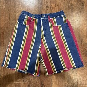 Vintage 90s women’s denim shorts small